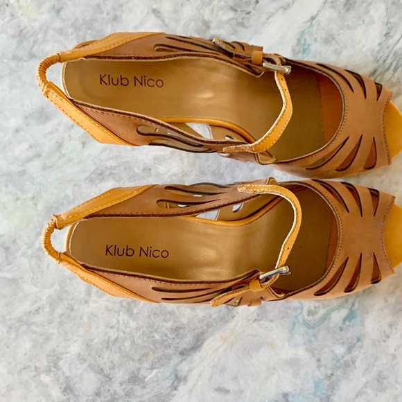 ❌Sold❌ Anthropologie Kiva Leather Cutout Wedges - Picture 8 of 13